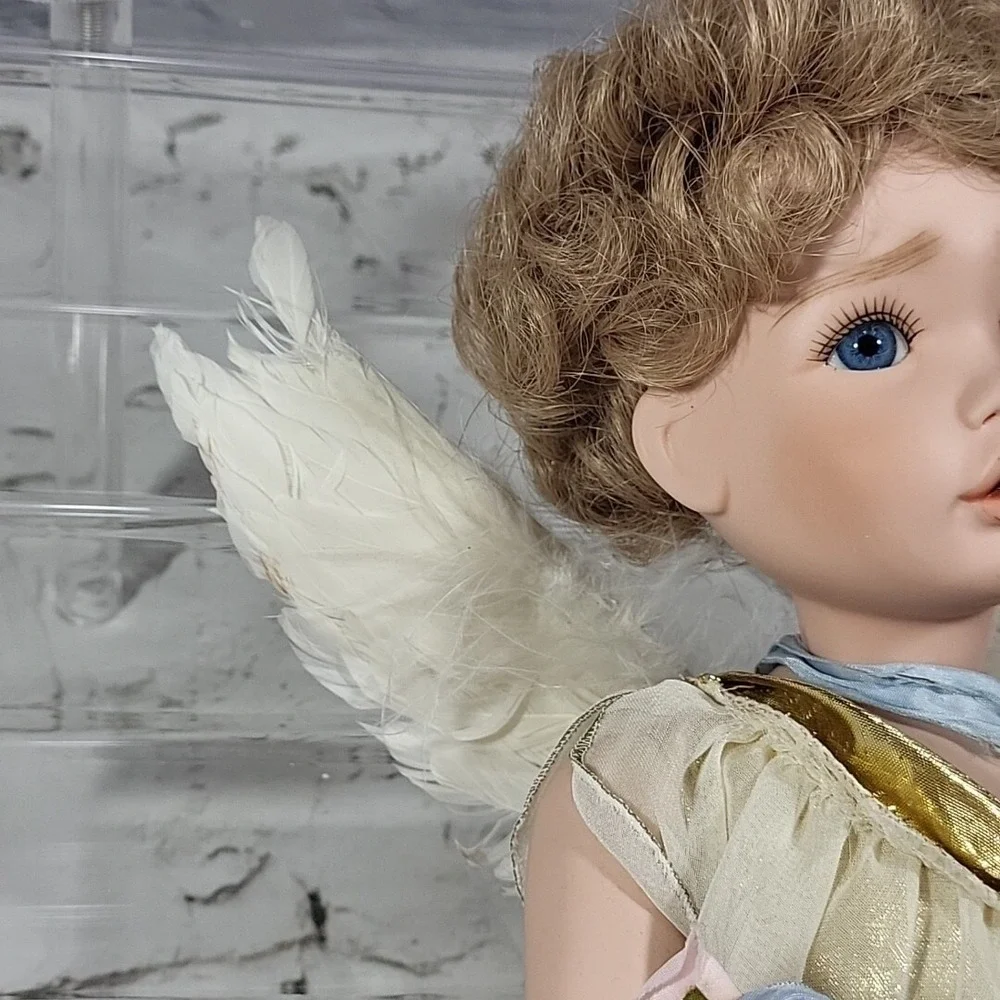 Ellenbrooke Sweet Cherub‎ Porcelain Angel By Connie Walser Derek